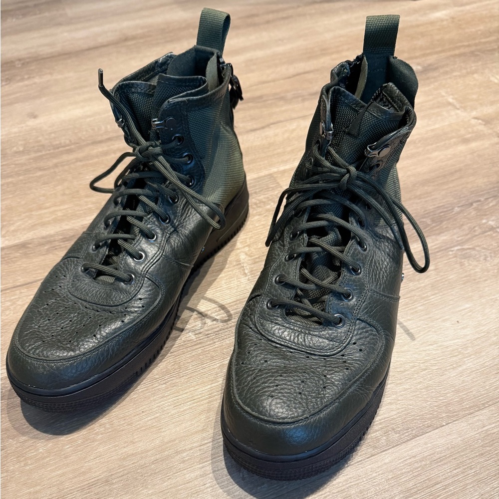 Nike SF AF1 Air Force 1 Mid Camo Green Size 13 Men’s